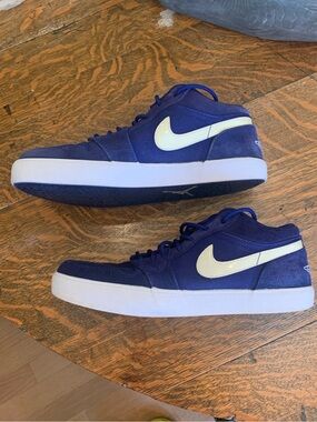 Nike Air Jordan 1 Low V.2 Suede - Deep Royal Blue